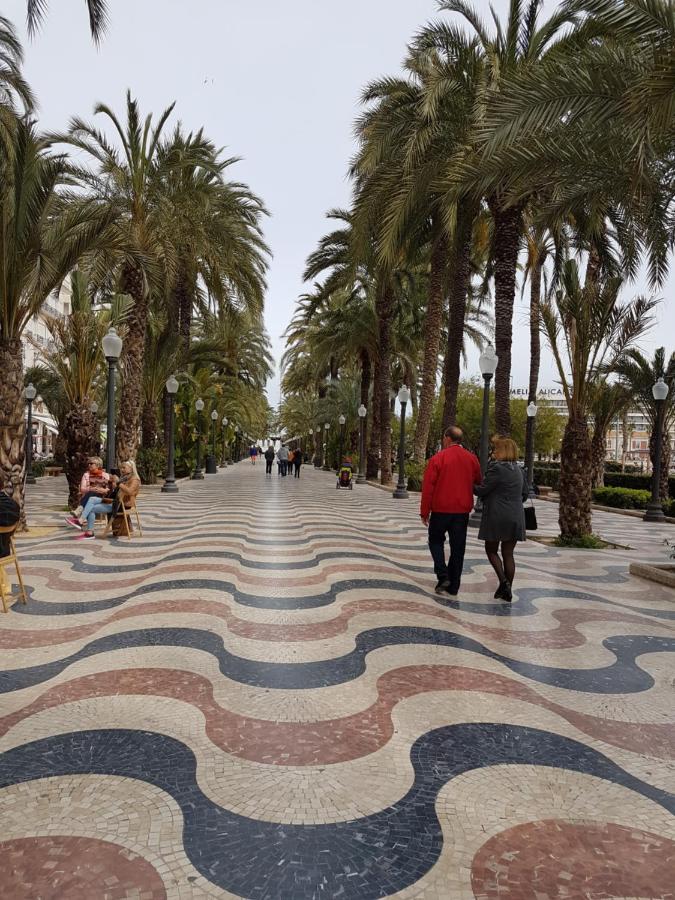 Centric Rooms Mercado Alicante Eksteriør bilde